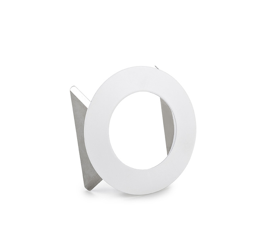 Play Рамка установочная IP54, металл white, D65(58)mm, Leds C4