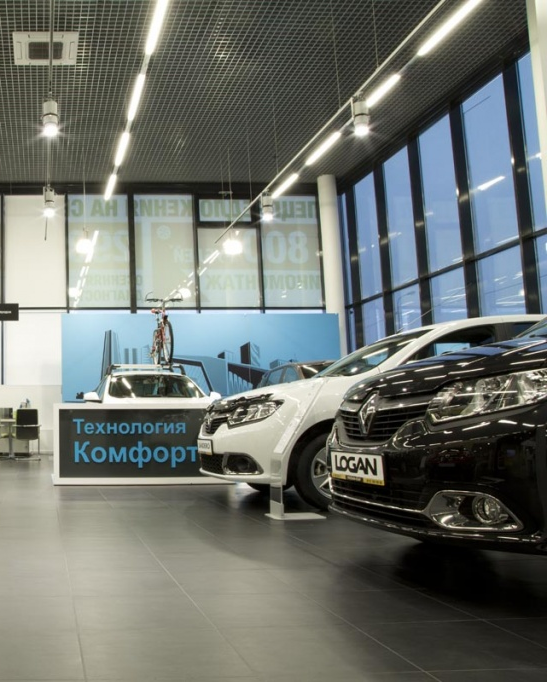 Автосалон Renault